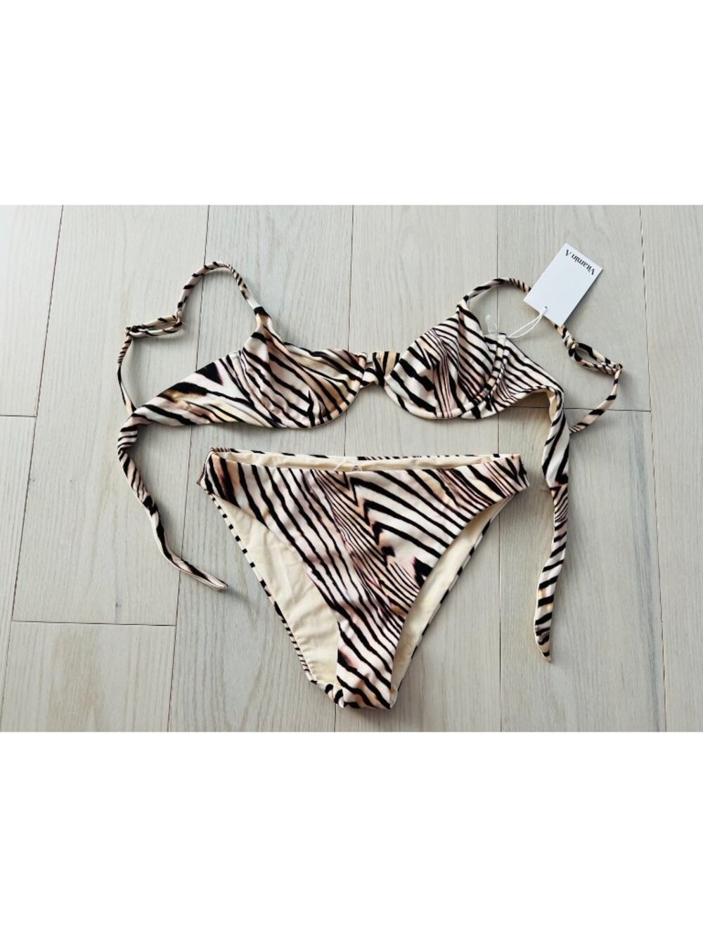 Vitamin A Swim Ada Shell Stripe Bikini Set ( S )